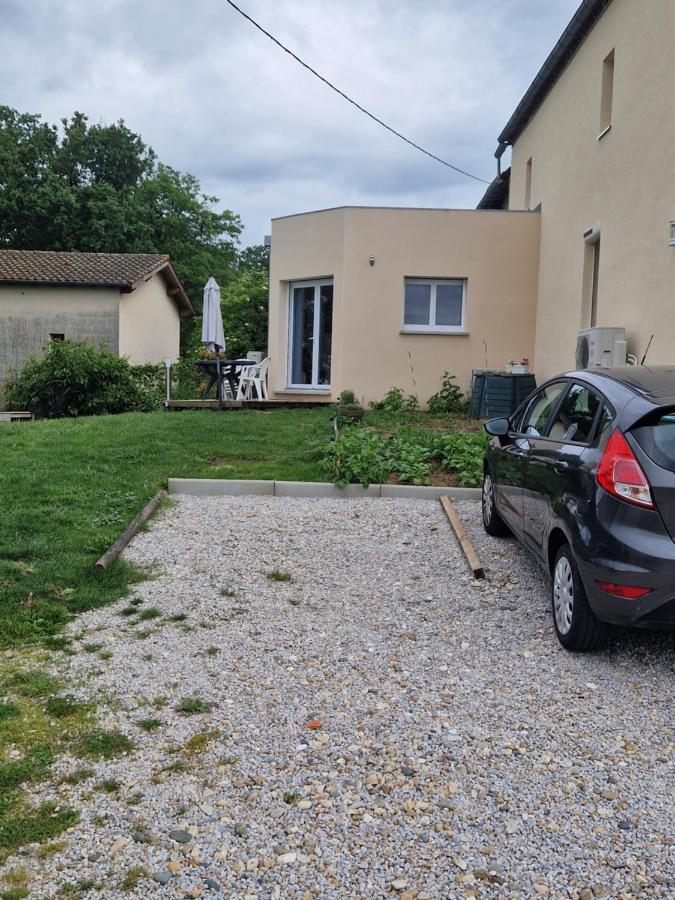 Gite Le Saint Benoit Lamillarié Exteriör bild